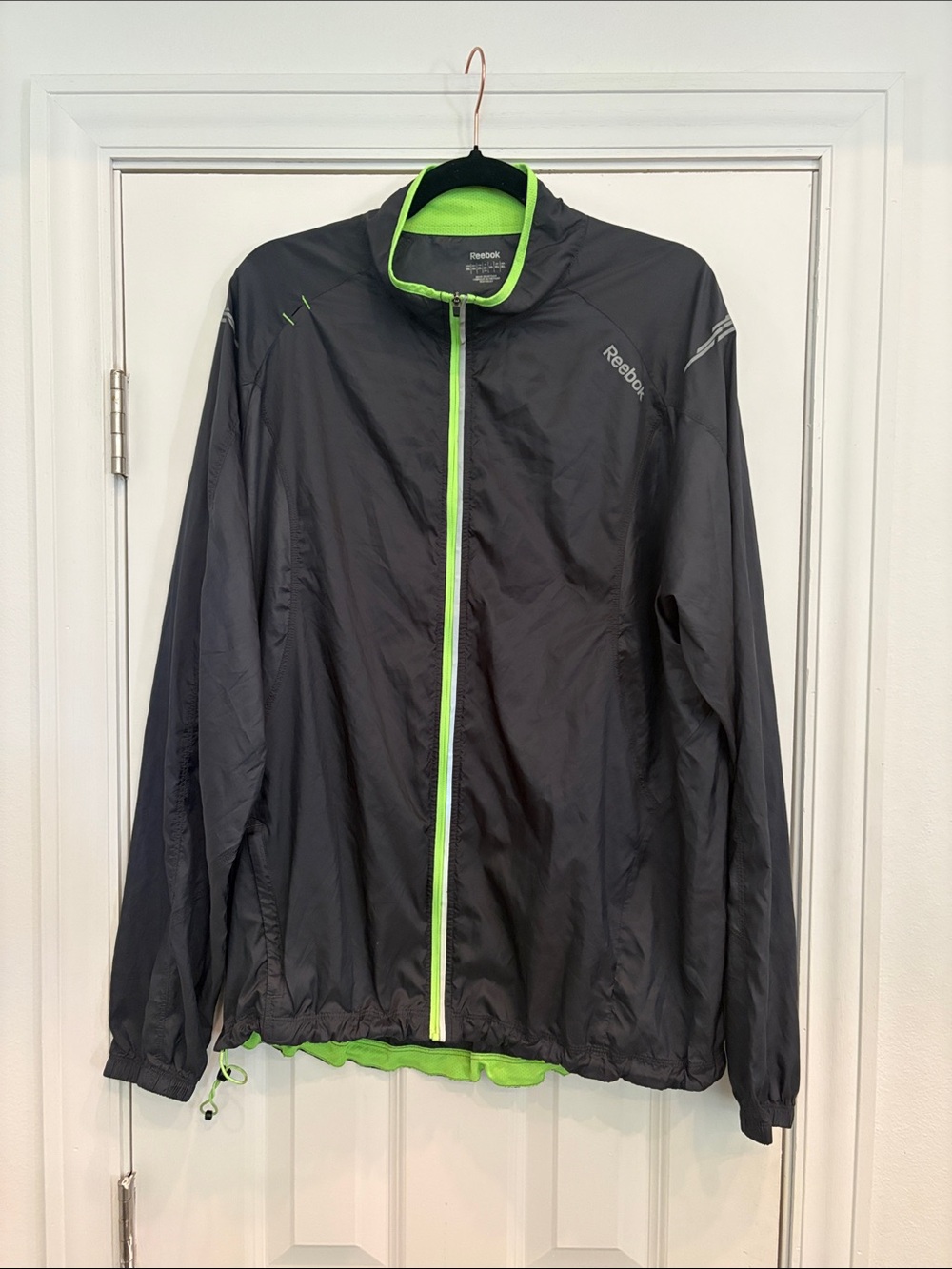 Reebok Men's Lightweight Running Windbreaker Jacket Dark Gray Neon Green Size L
